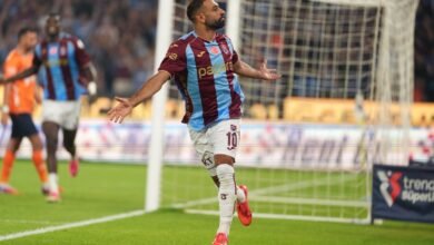 صلاح يتوج بجائزة مميزة في الدوري التركي