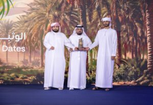 «الوثبة للرطب» يعلن الفائزين في الخنيزي والشيشي 5 «الوثبة للرطب» يعلن الفائزين في الخنيزي والشيشي