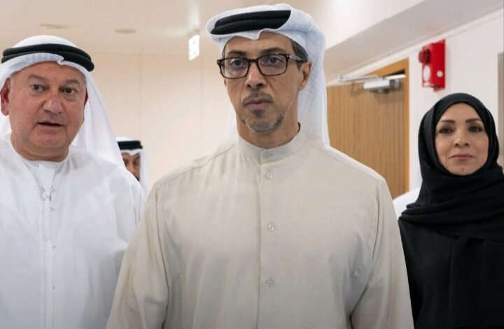 منصور بن زايد يطلع على جاهزية المستشفى العائم للاستجابة الطبية الطارئة وتعزيز الجهود الإنسانية 16 منصور بن زايد يطلع على جاهزية المستشفى العائم للاستجابة الطبية الطارئة وتعزيز الجهود الإنسانية