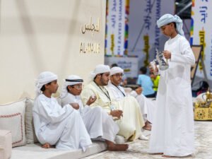 طلاب أبوظبي يُحيون أصالة الشعر النبطي ضمن فعاليات «مهرجان الشيخ زايد الصيفي» 5 طلاب أبوظبي يُحيون أصالة الشعر النبطي ضمن فعاليات «مهرجان الشيخ زايد الصيفي»