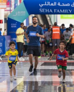 «صحة» تشارك في صيف أبوظبي الرياضي بفعاليات مجتمعية وخدمات طبية متكاملة 3 «صحة» تشارك في صيف أبوظبي الرياضي بفعاليات مجتمعية وخدمات طبية متكاملة
