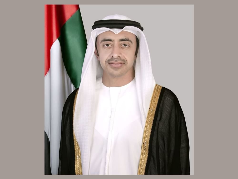 عبدالله بن زايد يؤكد تضامن دولة الإمارات الكامل مع دولة الكويت ويشيد بيقظة الأجهزة الأمنية وإحباط مخطط داعش الإرهابي 1 عبدالله بن زايد يؤكد تضامن دولة الإمارات الكامل مع دولة الكويت ويشيد بيقظة الأجهزة الأمنية وإحباط مخطط داعش الإرهابي
