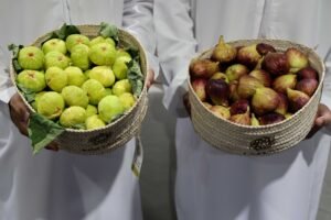فاكهة الصيف تبرز تنوع الإنتاج الزراعي في «الوثبة للرطب» 4 فاكهة الصيف تبرز تنوع الإنتاج الزراعي في «الوثبة للرطب»