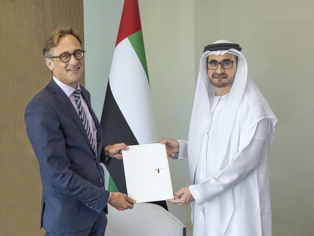 وكيل وزارة الخارجية يتسلّم نسخة من أوراق اعتماد سفير جمهورية ألمانيا الاتحادية 1 وكيل وزارة الخارجية يتسلّم نسخة من أوراق اعتماد سفير جمهورية ألمانيا الاتحادية
