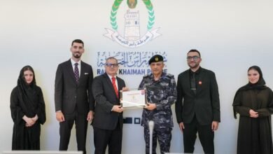 شرطة رأس الخيمة تحصل على اعتماد "أفضل بيئة عمل" من منظمة عالمية 2 شرطة رأس الخيمة تحصل على اعتماد "أفضل بيئة عمل" من منظمة عالمية