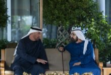 رئيس الدولة ومحمد بن راشد يبحثان شؤون الوطن خلال لقائهما في استراحة المرموم في دبي