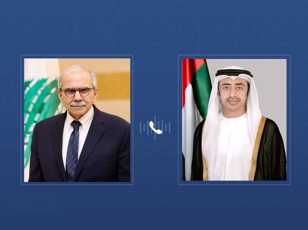 عبد الله بن زايد يتلقى اتصالاً هاتفياً من رئيس وزراء لبنان 1 عبد الله بن زايد يتلقى اتصالاً هاتفياً من رئيس وزراء لبنان