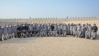 قائد الحرس الوطني يشهد تخريج دورة تخصصية.. ويؤكد أهمية تطوير القدرات ونقل الخبرات 4 قائد الحرس الوطني يشهد تخريج دورة تخصصية.. ويؤكد أهمية تطوير القدرات ونقل الخبرات