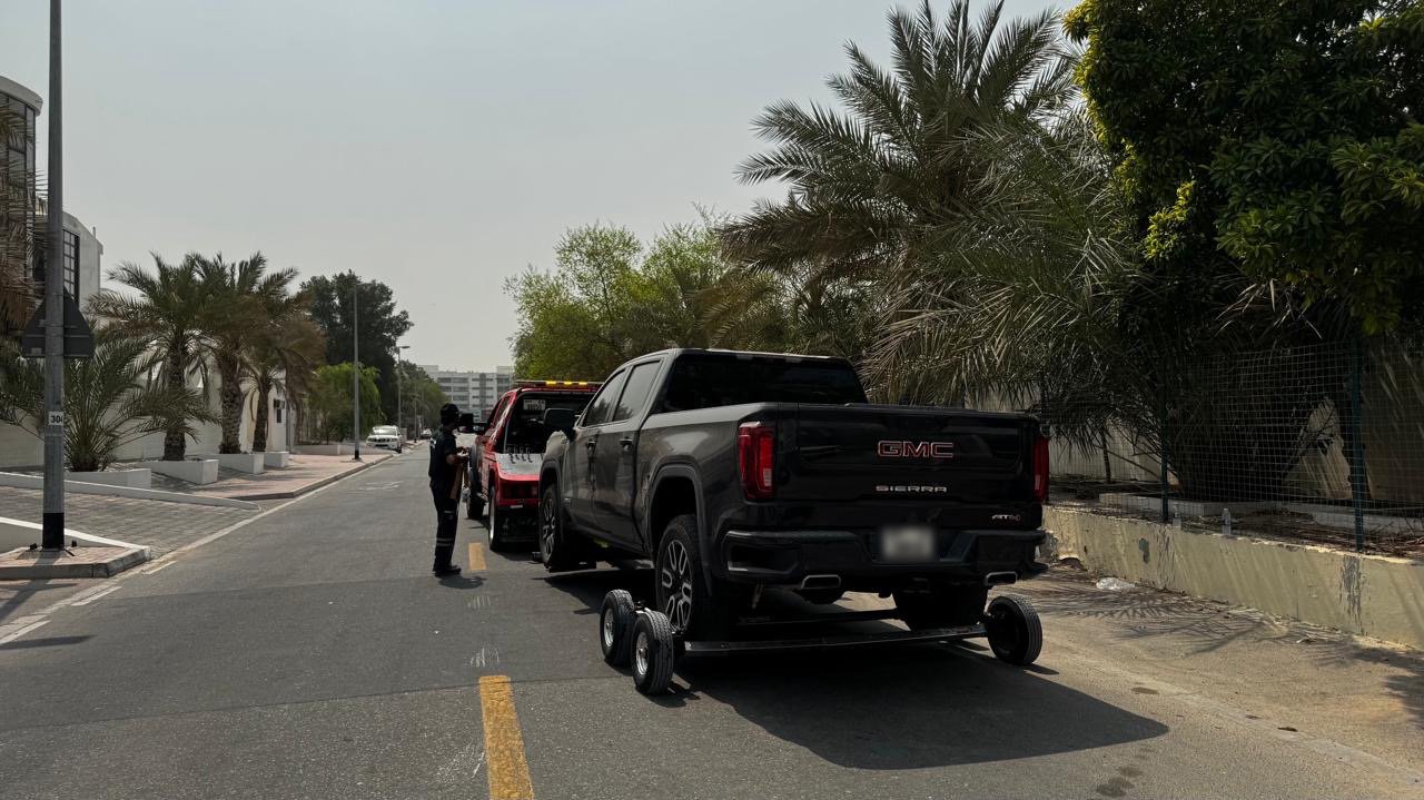 شرطة دبي تدعو أصحاب المركبات إلى تسوية أوضاعهم وتجنب الإجراءات القانونية 1 شرطة دبي تدعو أصحاب المركبات إلى تسوية أوضاعهم وتجنب الإجراءات القانونية