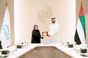 وفد اللجنة الوطنية لدولة الإمارات العربية المتحدة للتربية والثقافة والعلوم يزور المكتب الإقليمي لمنظمة العالم الإسلامي للتربية والعلوم والثقافة للإيسيسكو في الشارقة 2 وفد اللجنة الوطنية لدولة الإمارات العربية المتحدة للتربية والثقافة والعلوم يزور المكتب الإقليمي لمنظمة العالم الإسلامي للتربية والعلوم والثقافة للإيسيسكو في الشارقة