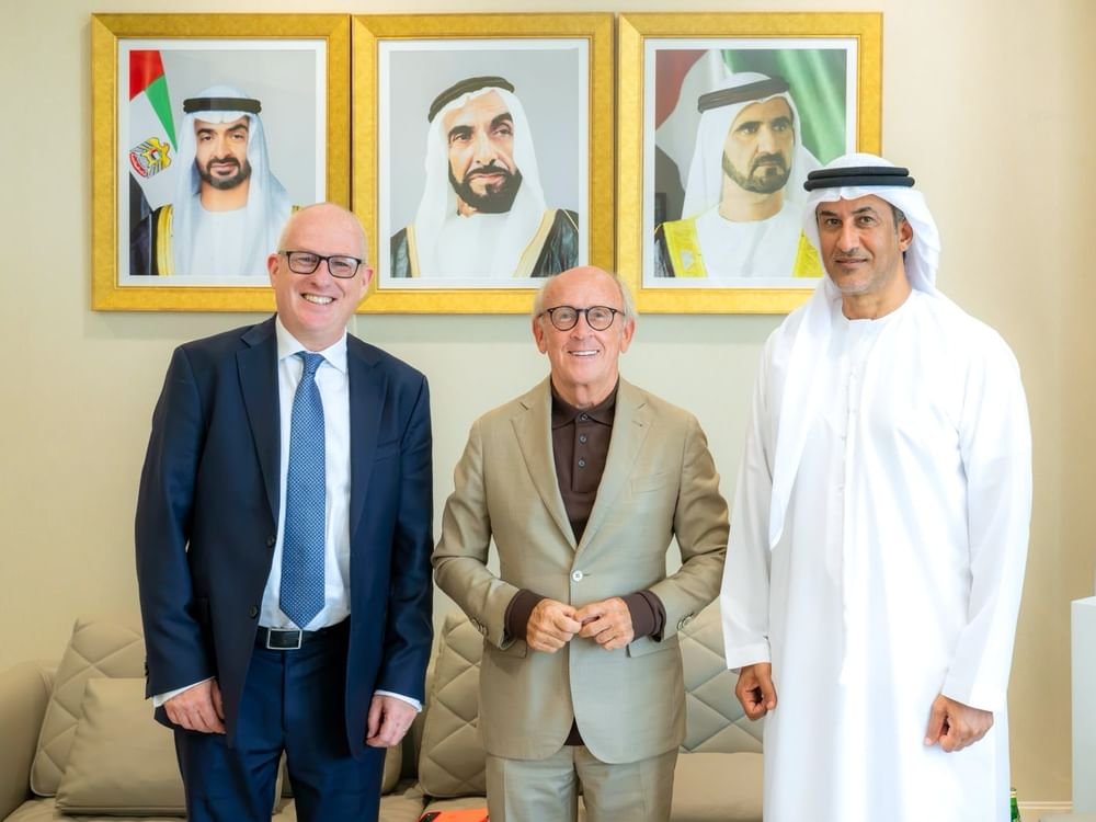 سعيد الهاجري يلتقي اللورد ديفيز الرئيس المشارك لمجلس الأعمال الإماراتي البريطاني 1 سعيد الهاجري يلتقي اللورد ديفيز الرئيس المشارك لمجلس الأعمال الإماراتي البريطاني