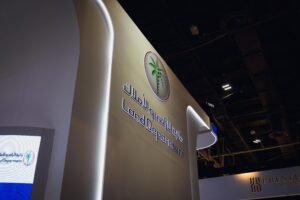 أراضي دبي تعزز الثقة والابتكار وتمكين الكفاءات الوطنية خلال « IPS 2026» 3 أراضي دبي تعزز الثقة والابتكار وتمكين الكفاءات الوطنية خلال « IPS 2026»