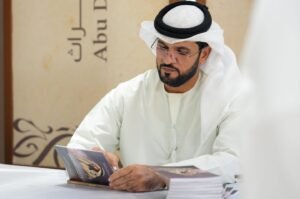 «أبوظبي للتراث» في «أبوظبي للكتاب» .. حفلات توقيع ومحاضرات وأمسيات شعرية وفنون أدائية