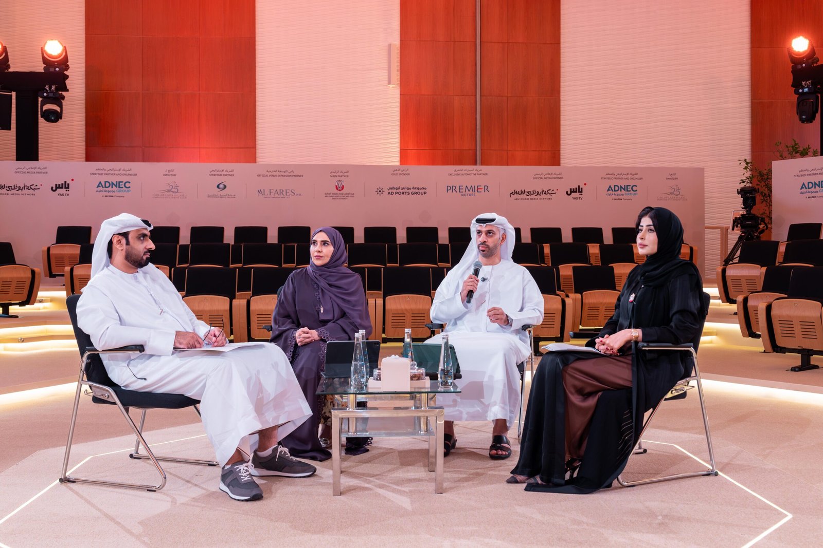 "قضاء أبوظبي" تناقش الإطار القانوني والتشريعي وتمكين المرأة الإماراتية في الرياضات التراثية 1 "قضاء أبوظبي" تناقش الإطار القانوني والتشريعي وتمكين المرأة الإماراتية في الرياضات التراثية
