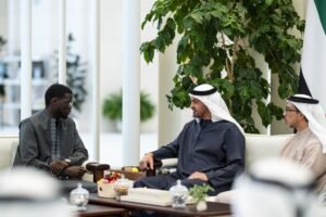 رئيس الدولة ورئيس السنغال يبحثان تعزيز علاقات التعاون بين البلدين 5 رئيس الدولة ورئيس السنغال يبحثان تعزيز علاقات التعاون بين البلدين