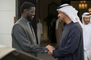 رئيس الدولة ورئيس السنغال يبحثان تعزيز علاقات التعاون بين البلدين 3 رئيس الدولة ورئيس السنغال يبحثان تعزيز علاقات التعاون بين البلدين