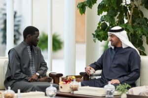 رئيس الدولة ورئيس السنغال يبحثان تعزيز علاقات التعاون بين البلدين 2 رئيس الدولة ورئيس السنغال يبحثان تعزيز علاقات التعاون بين البلدين