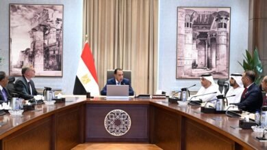 رئيس الوزراء المصري يتابع مع مسؤولي إمارة الفجيرة تنفيذ مشروع "الفجيرة العلمين للنفط والغاز" 2 رئيس الوزراء المصري