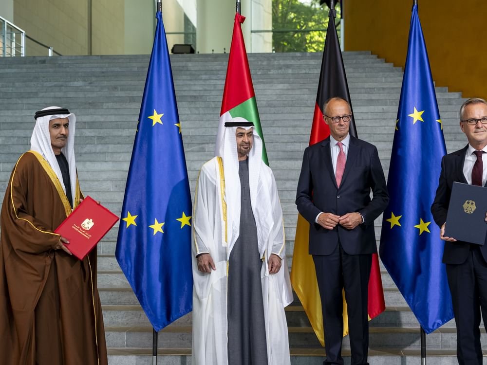 رئيس الدولة والمستشار الألماني يشهدان إطلاق الحوار الإستراتيجي وإعلان نوايا بشأن إنشاء مجلس استثمار إماراتي ـ ألماني وعددا من الاتفاقات 1 رئيس الدولة والمستشار الألماني يشهدان إطلاق الحوار الإستراتيجي وإعلان نوايا بشأن إنشاء مجلس استثمار إماراتي ـ ألماني وعددا من الاتفاقات