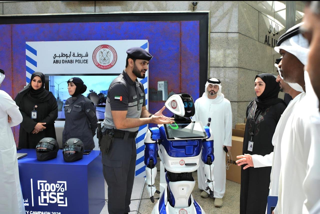 شرطة أبوظبي تعزز السلامة المرورية في ملتقى "أدنوك للتوزيع" 1 شرطة أبوظبي