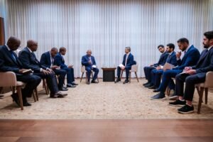 عبدالله بن زايد يلتقي رئيس جمهورية القمر المتحدة 3 عبدالله بن زايد يلتقي رئيس جمهورية القمر المتحدة