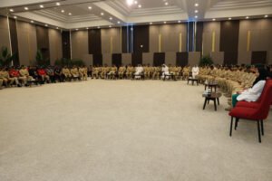 حارب الشامسي يكرّم المتميزين في الإدارة العامة لأمن الهيئات والمنشآت والطوارئ 2 حارب الشامسي يكرّم المتميزين في الإدارة العامة لأمن الهيئات والمنشآت والطوارئ