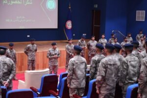 شرطة أبوظبي تخرّج 202 منتسباً من دورة التأهيل الشرطي والأمني في العين 3 شرطة أبوظبي تخرّج 202 منتسباً من دورة التأهيل الشرطي والأمني في العين