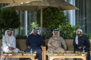 رئيس الدولة يلتقي ملك البحرين بحضور محمد بن راشد 2 رئيس الدولة يلتقي ملك البحرين بحضور محمد بن راشد