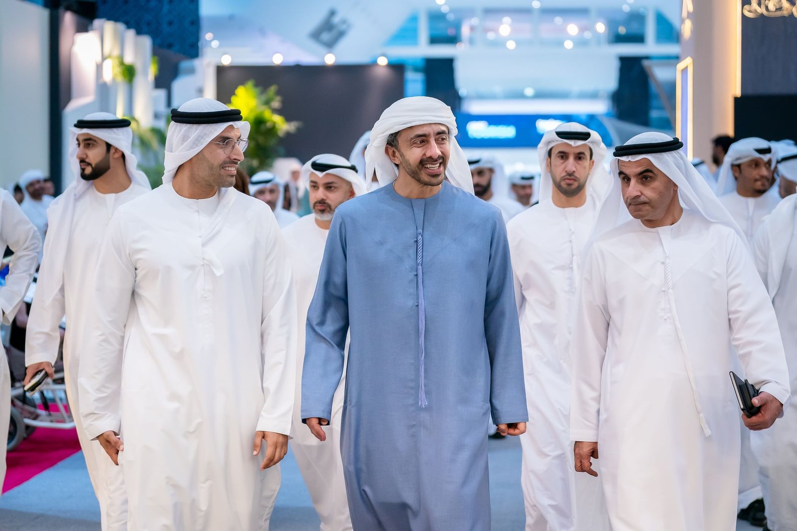 تحت رعاية رئيس الدولة.. عبدالله بن زايد يفتتح الدورة الـ35 من معرض أبوظبي الدولي للكتاب 1 رئيس الدولة