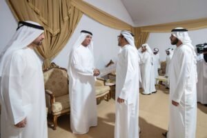 حاكم رأس الخيمة يقدم واجب العزاء في وفاة الشيخ محمد بن سالم بن سلطان القاسمي 3 حاكم رأس الخيمة يقدم واجب العزاء في وفاة الشيخ محمد بن سالم بن سلطان القاسمي