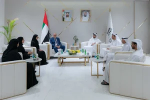 سلطان بن أحمد القاسمي يستقبل منتسبي برنامج ابتعاث الطلبة الإماراتيين بجامعة الشارقة