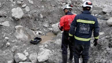 فريق البحث والإنقاذ الإماراتي يواصل مهامه في منطقة راسوا بنيبال لإغاثة المتضررين 5 فريق البحث والإنقاذ الإماراتي