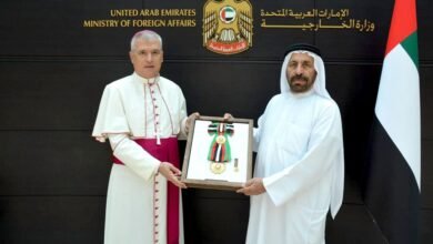 رئيس الدولة يمنح سفير الكرسي الرسولي لدى الدولة وسام زايد الثاني من الطبقة الأولى 2 رئيس الدولة