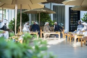 رئيس الدولة يلتقي ملك البحرين بحضور محمد بن راشد 4 رئيس الدولة يلتقي ملك البحرين بحضور محمد بن راشد