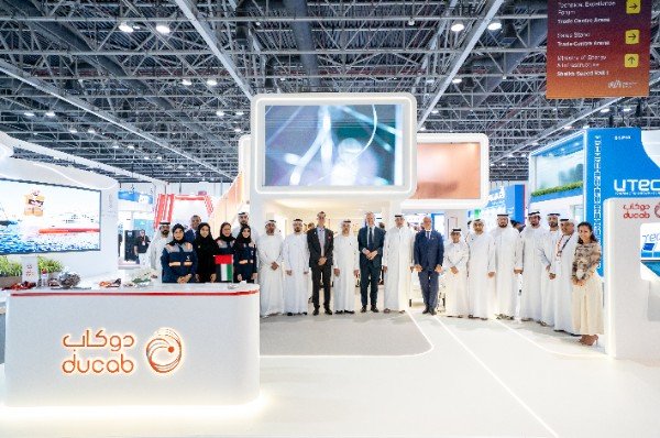 "دوكاب" تستعرض حلول الجيل الجديد الداعمة للبنية التحتية للذكاء الاصطناعي والطاقة في المنطقة 1 دوكاب