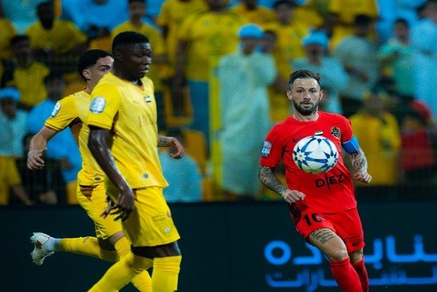 لجنة الانضباط تعاقب شباب الأهلي والوصل 1 لجنة الانضباط تعاقب شباب الأهلي والوصل