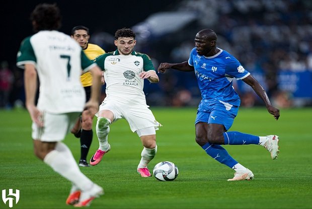 الهلال يحسم الكلاسيكو أمام أهلي جدة بثلاثية بيضاء 1 الهلال يحسم الكلاسيكو أمام أهلي جدة بثلاثية بيضاء