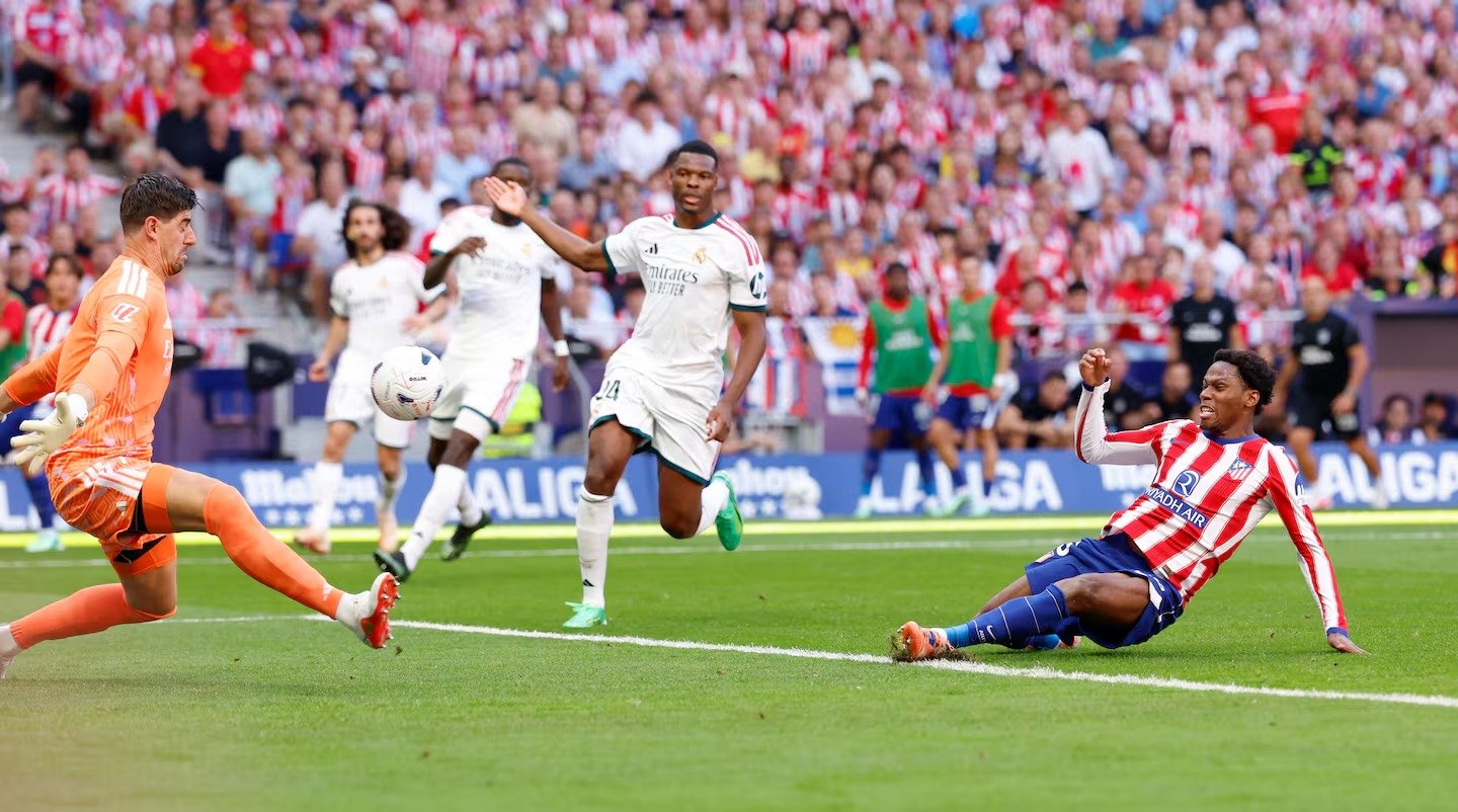 بسيناريو مثير.. ريال مدريد يخسر الديربي أمام أتلتيكو 1 بسيناريو مثير.. ريال مدريد يخسر الديربي أمام أتلتيكو