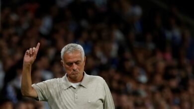 مورينيو يهاجم التحكيم بعد خسارة ديربي مدريد