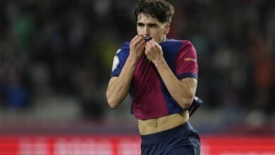 نجم برشلونة يحذر من التهاون رغم تراجع ريال مدريد