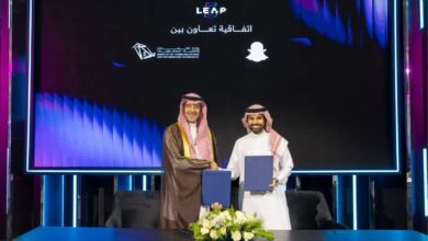 وزارة الاتصالات السعودية وسناب تطلقان شراكة استراتيجية لتمكين أكثر من 20 ألف من الكفاءات الوطنية بالمهارات الرقمية بحلول 2030". 4 وزارة الاتصالات السعودية وسناب تطلقان شراكة استراتيجية لتمكين أكثر من 20 ألف من الكفاءات الوطنية بالمهارات الرقمية بحلول 2030".