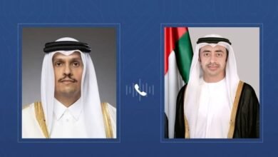 عبدالله بن زايد ورئيس مجلس الوزراء وزير خارجية قطر يبحثان هاتفياً التطورات الإقليمية