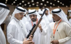 هزاع بن زايد يزور معرض أبوظبي الدولي للصيد والفروسية 2 هزاع بن زايد يزور معرض أبوظبي الدولي للصيد والفروسية