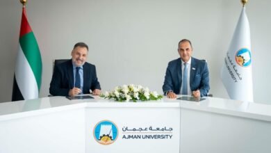 جامعتا عجمان وأريزونا تتفقان على إطلاق "مسرع القيادة في الذكاء الاصطناعي التوليدي" 2 جامعتا عجمان وأريزونا تتفقان على إطلاق "مسرع القيادة في الذكاء الاصطناعي التوليدي"