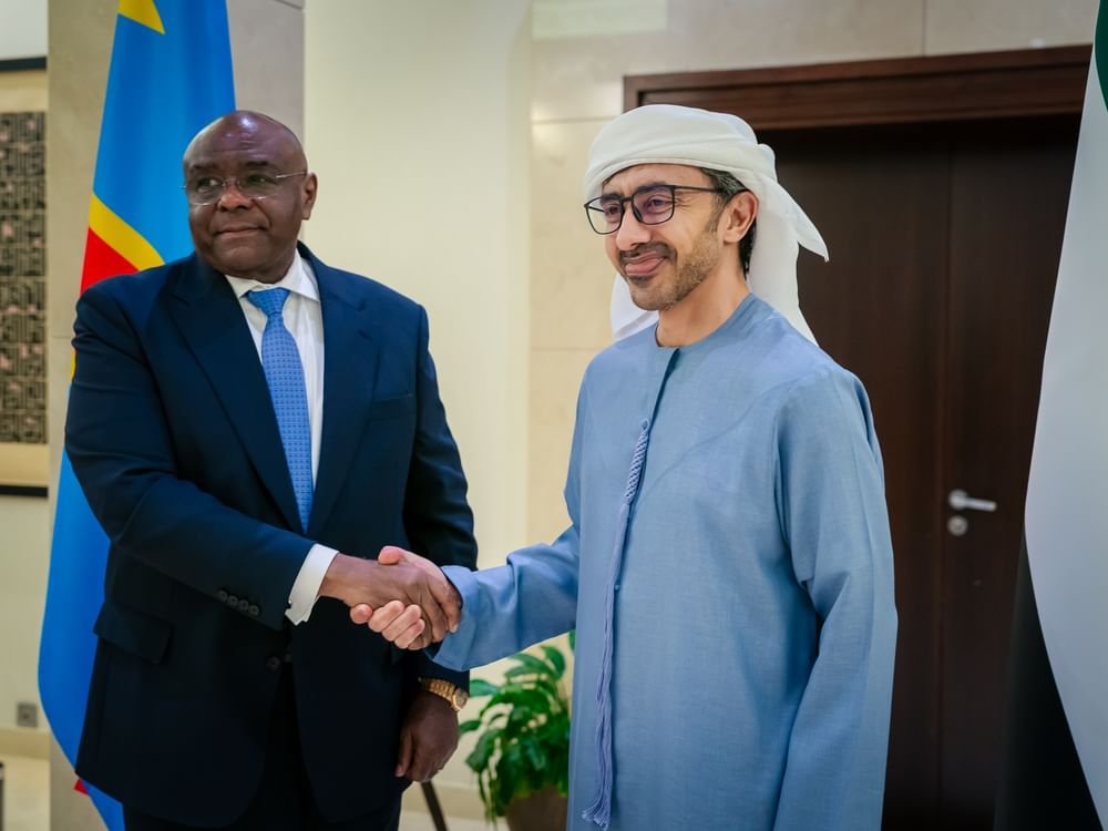 عبدالله بن زايد يستقبل نائب رئيس الوزراء ووزير النقل والاتصالات والتنمية الريفية في الكونغو 1 عبدالله بن زايد يستقبل نائب رئيس الوزراء ووزير النقل والاتصالات والتنمية الريفية في الكونغو