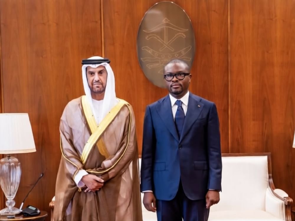 سفير دولة الإمارات يقدّم أوراق اعتماده إلى رئيس بنين 1 سفير دولة الإمارات يقدّم أوراق اعتماده إلى رئيس بنين