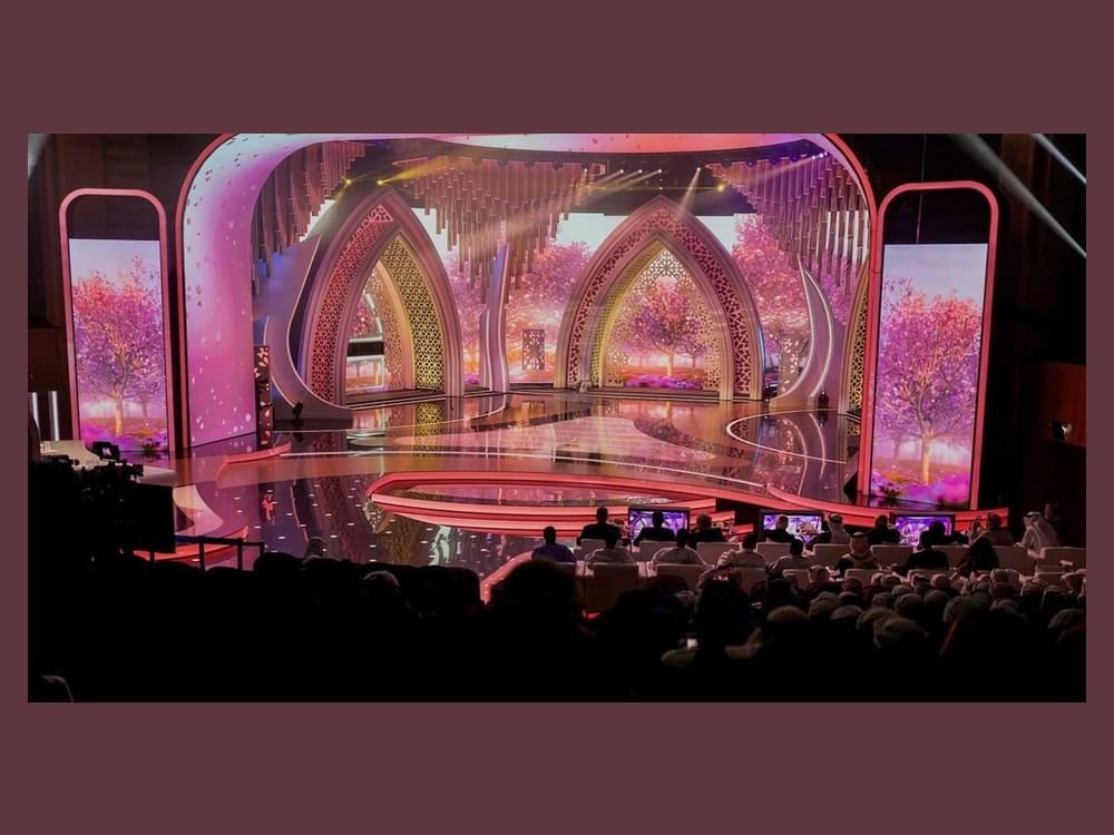 مقابلات برنامج "أمير الشعراء" تنطلق بعد غد 1 مقابلات برنامج "أمير الشعراء" تنطلق بعد غد