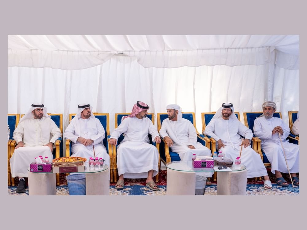 عمار بن حميد يقدم واجب العزاء في وفاة سيف سلطان الخاطري 1 عمار بن حميد يقدم واجب العزاء في وفاة سيف سلطان الخاطري