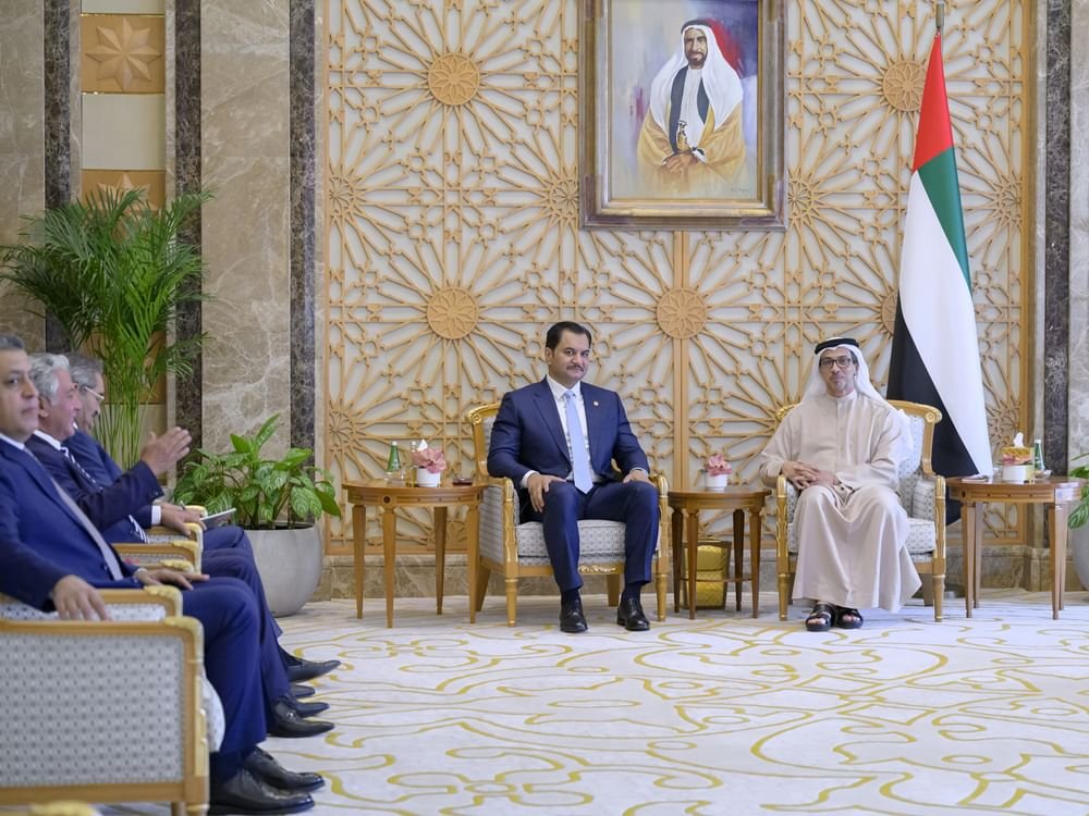 منصور بن زايد يستقبل نائب القائد العام للقوات المسلحة العربية الليبية 1 منصور بن زايد يستقبل نائب القائد العام للقوات المسلحة العربية الليبية