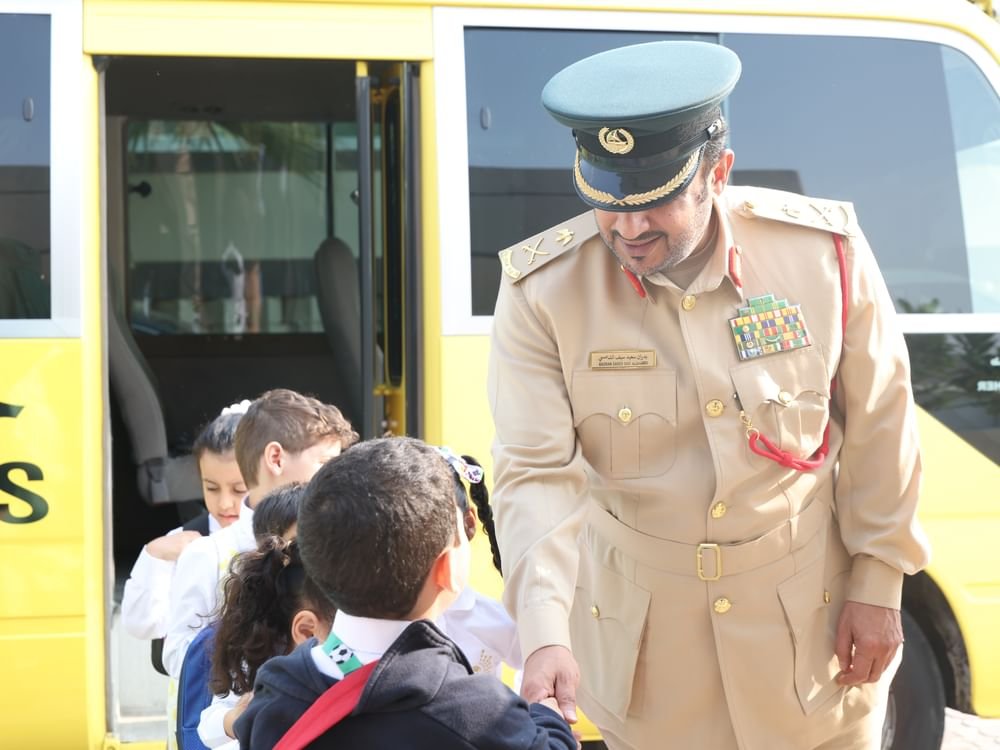 شرطة دبي تعزز الروح الإيجابية لدى طلبة "مدارس حماية" مع بدء العام الدراسي 1 شرطة دبي تعزز الروح الإيجابية لدى طلبة "مدارس حماية" مع بدء العام الدراسي